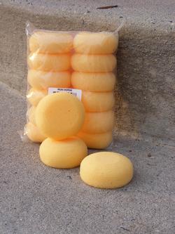 Small round tack sponges